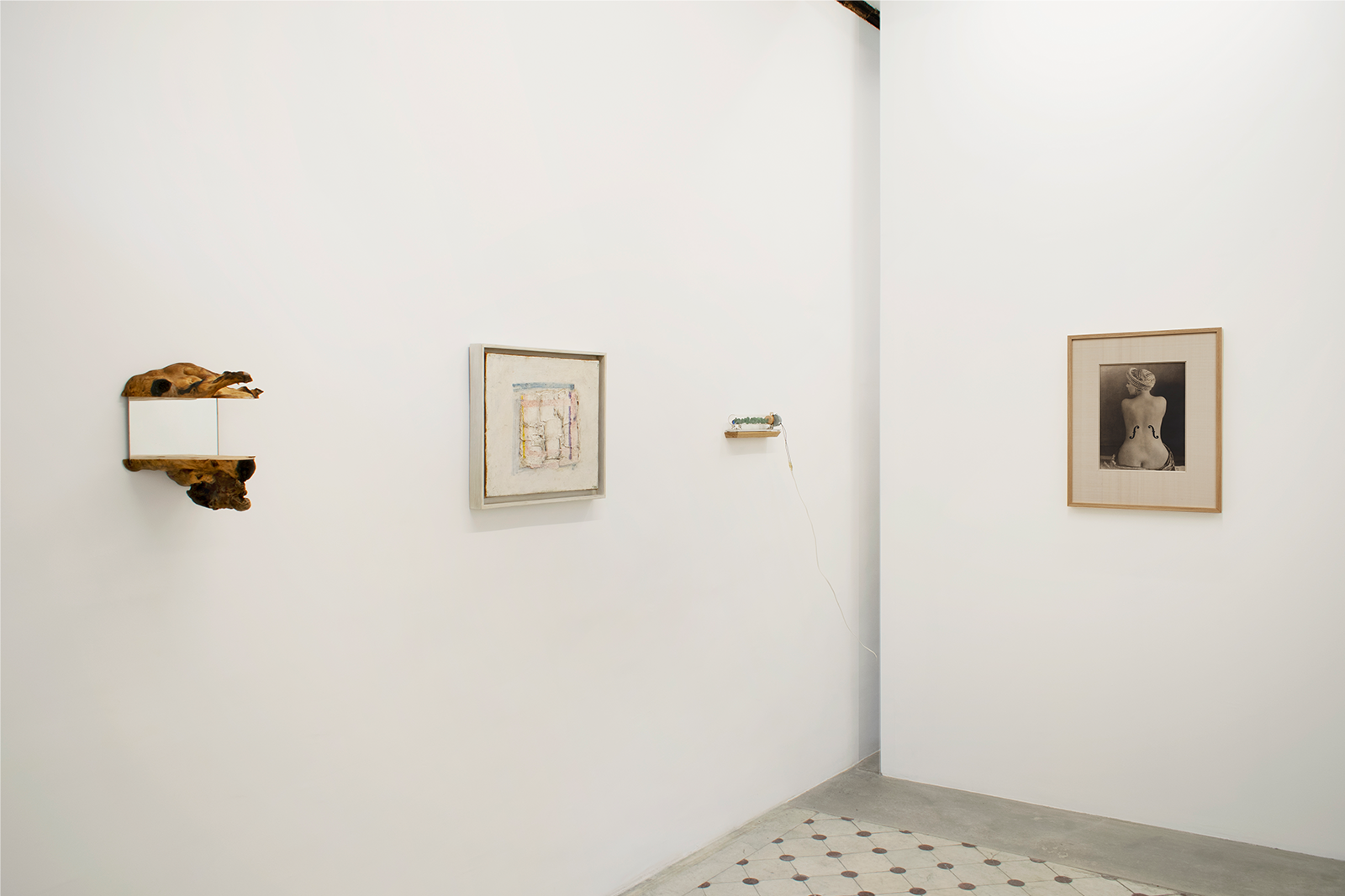 Liminal Ma 間, exhibition view, Villa Atrata Paris, 2025